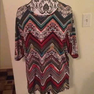 Cute Shirt with Slit Sleeves